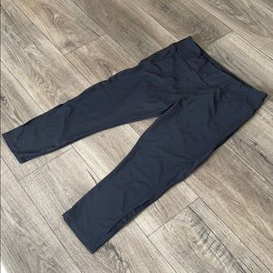 Yogo Athletics XL mesh Capri leggings